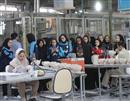  بازدید دختران قهرمان فوتسال آسیا از کارخانه چینی زرین ایران